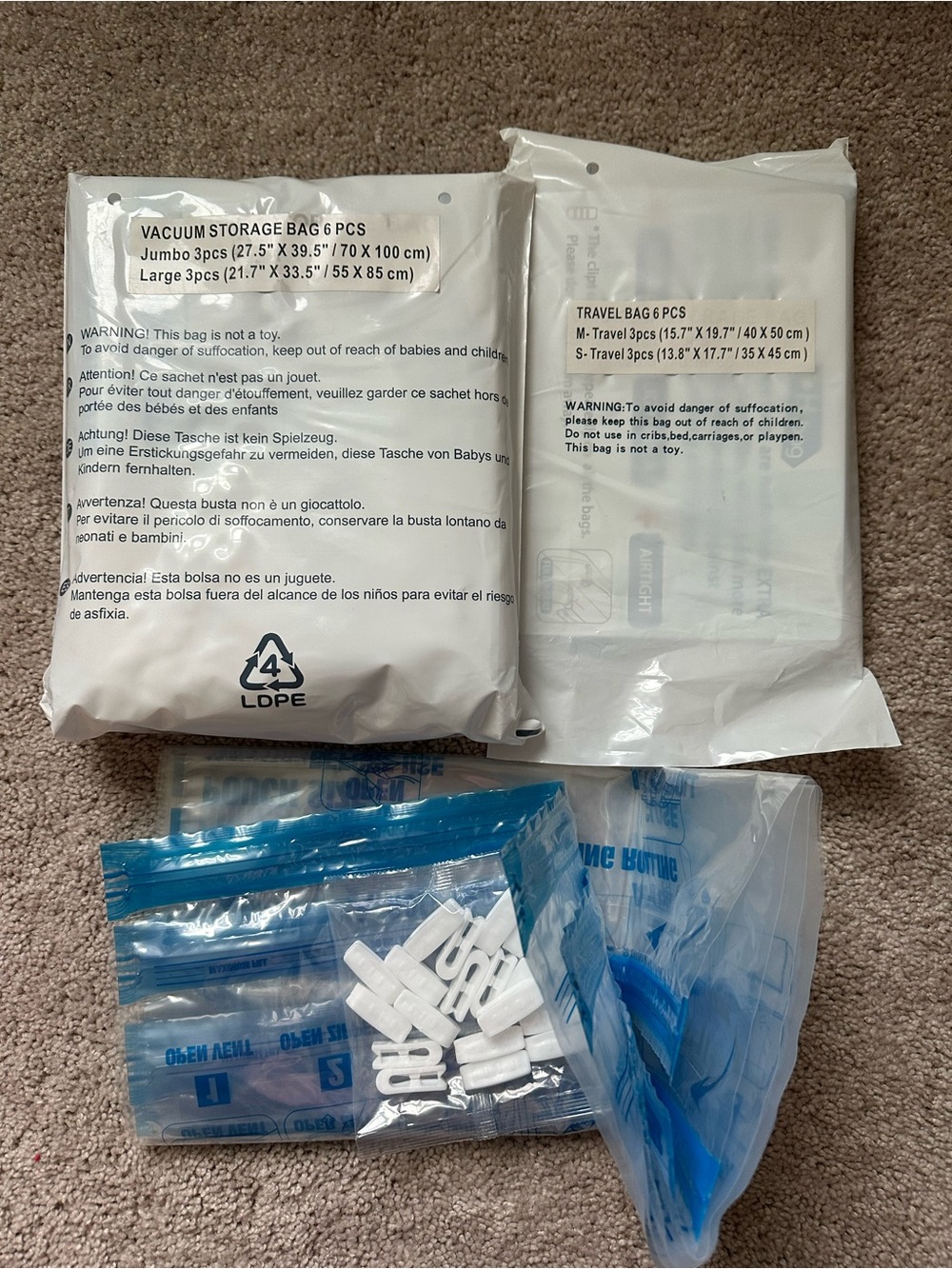 Vacuum Storage & Travel Bags Set in Clear/Blue